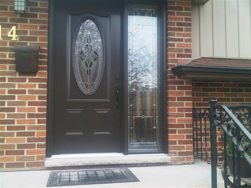 FRONT DOOR SYSTEM WITH LARGE SIDELIGHT
