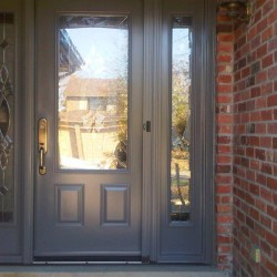 Front door system with retractable screen